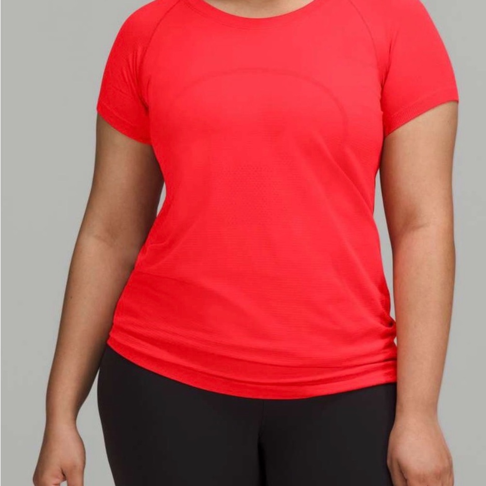Lululemon Bright Red Short Sleeve Tee